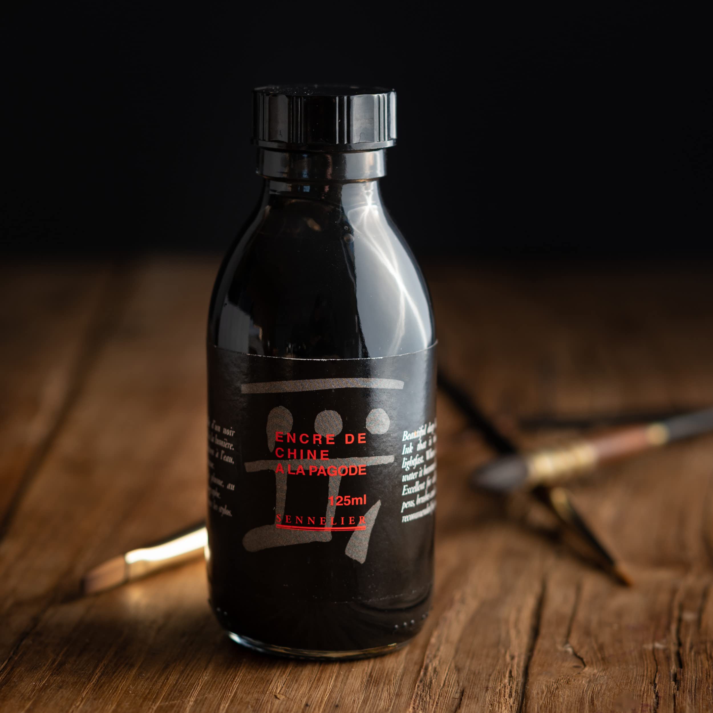 sennelier-encre-de-chine-la-pagode-noir-125-ml image 2