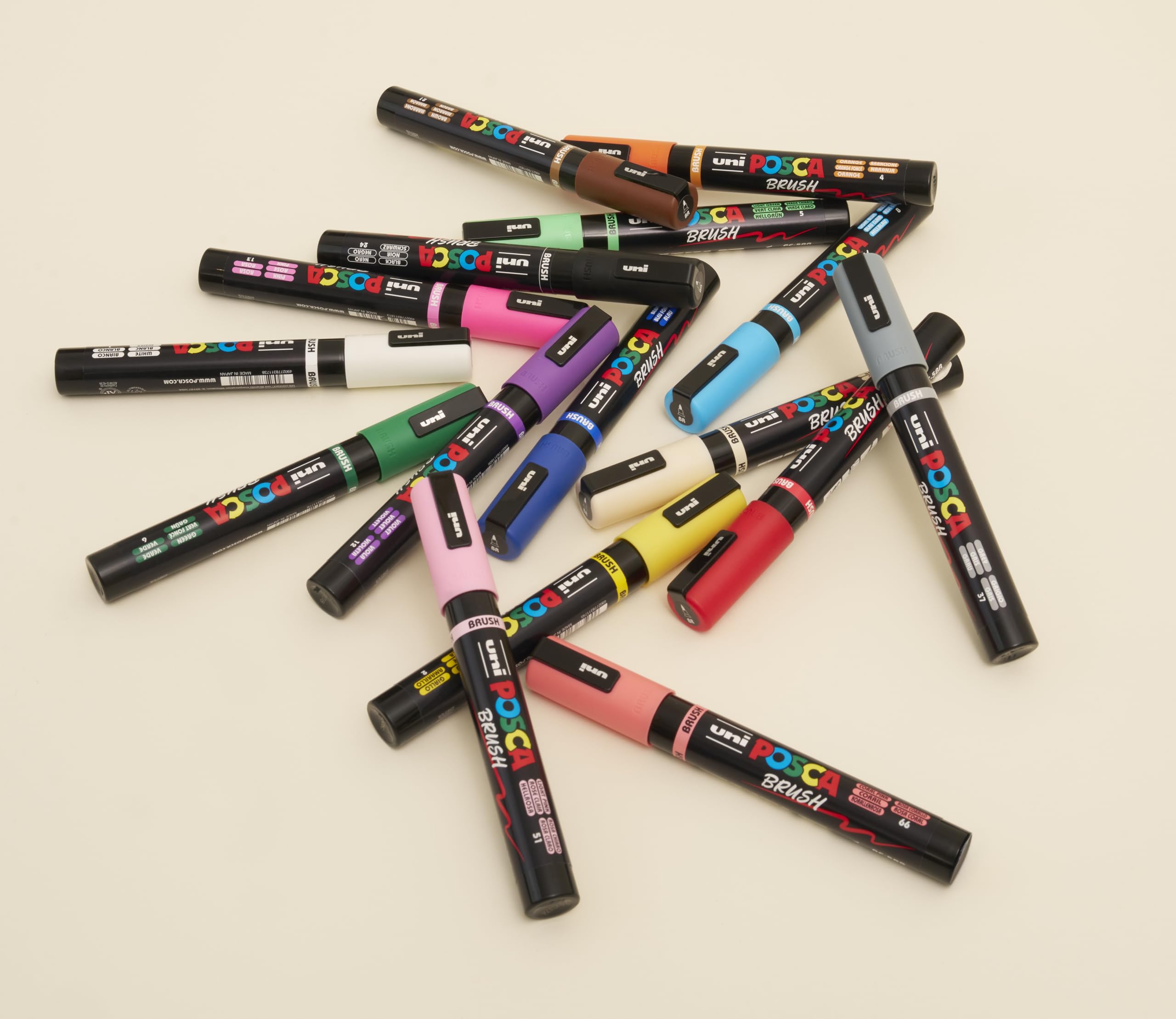 posca-pc5br-marqueur-peinture-brush-noir-base-eau image 5