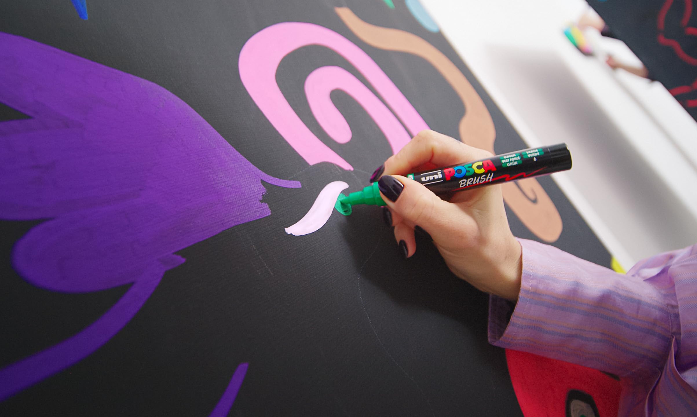 posca-pc5br-marqueur-peinture-brush-noir-base-eau image 3